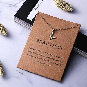 NEW Beautiful Butterfly Gold Necklace